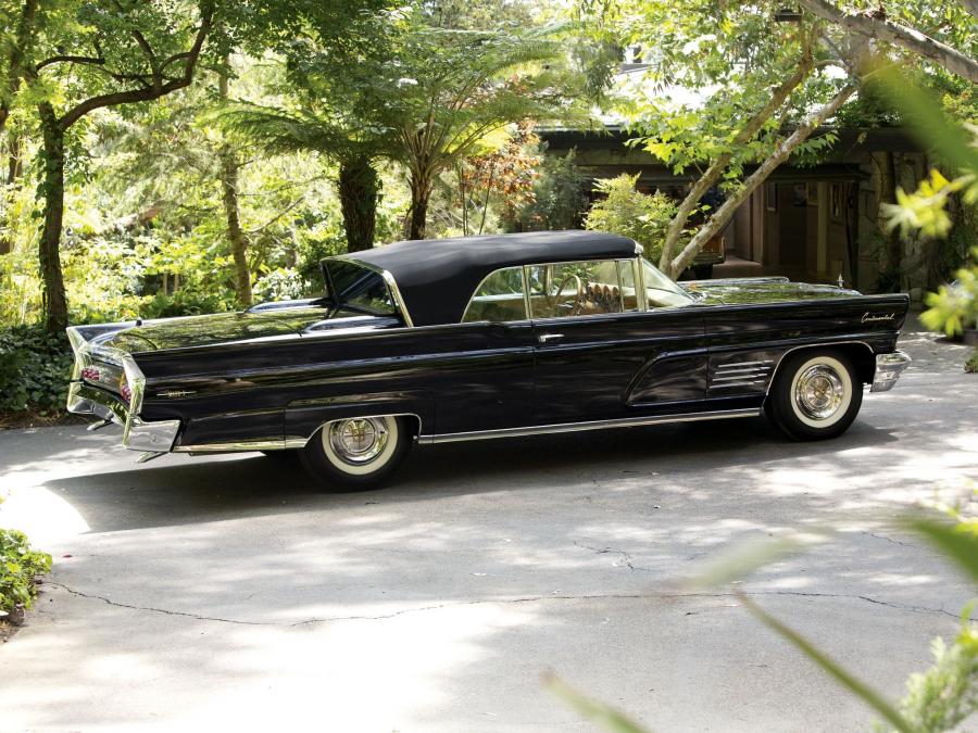  Lincoln Continental Mark V Convertible 1960 года  (фото 10 из 60)